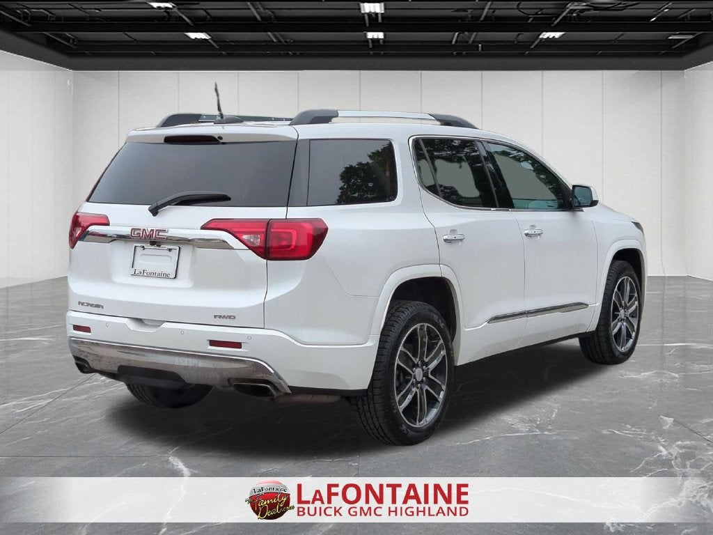 2018 GMC Acadia Denali - Photo 8