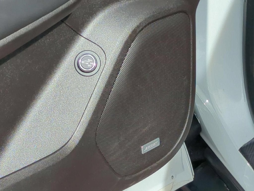 2022 GMC Acadia Denali - Photo 24
