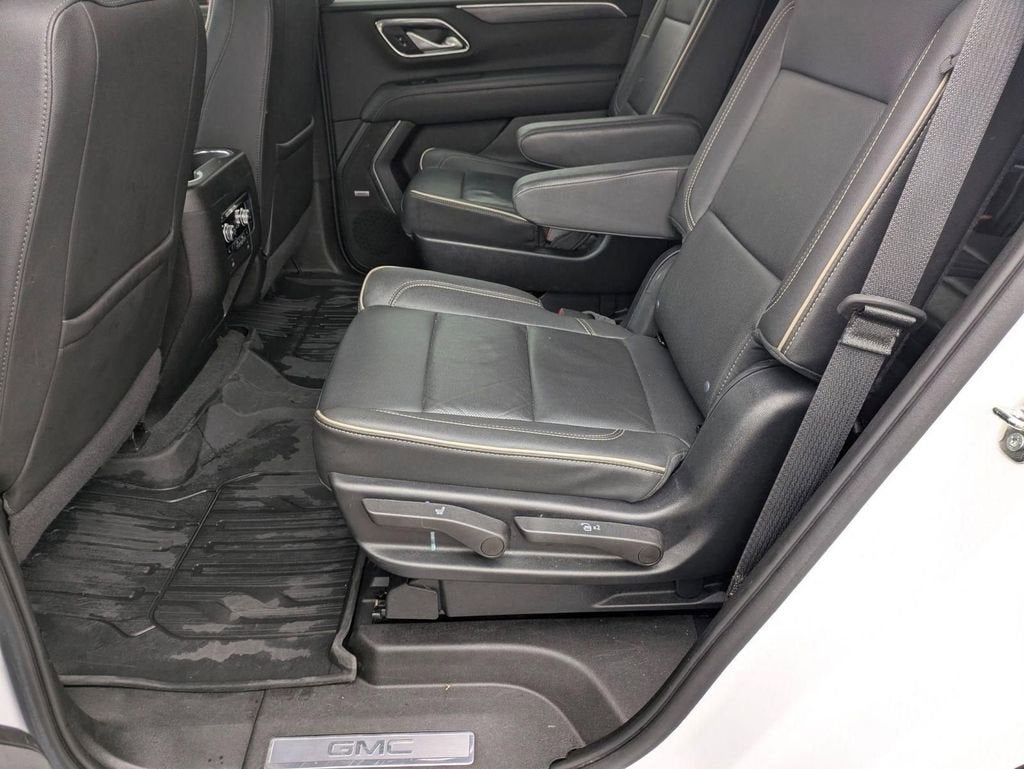 2022 GMC Yukon SLT