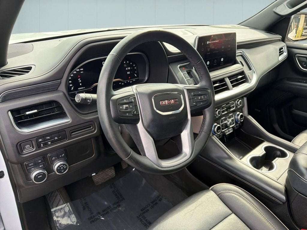 2023 GMC Yukon SLT
