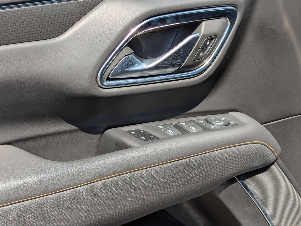 2023 GMC Yukon AT4 - Photo 24