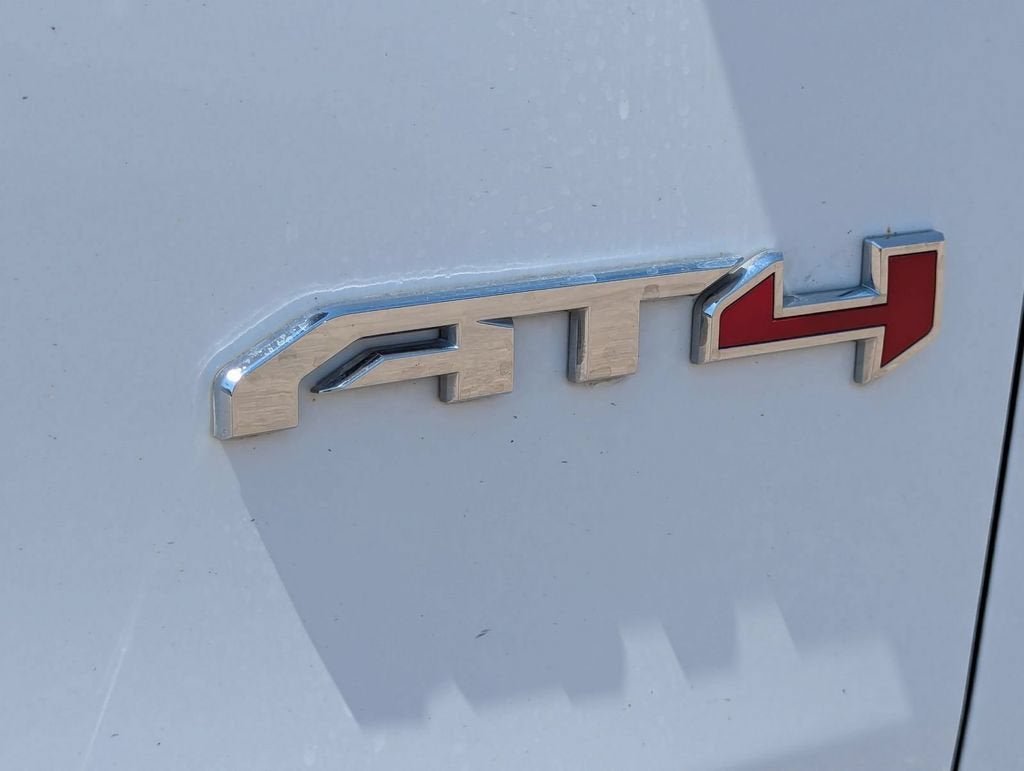 2023 GMC Yukon AT4 - Photo 33