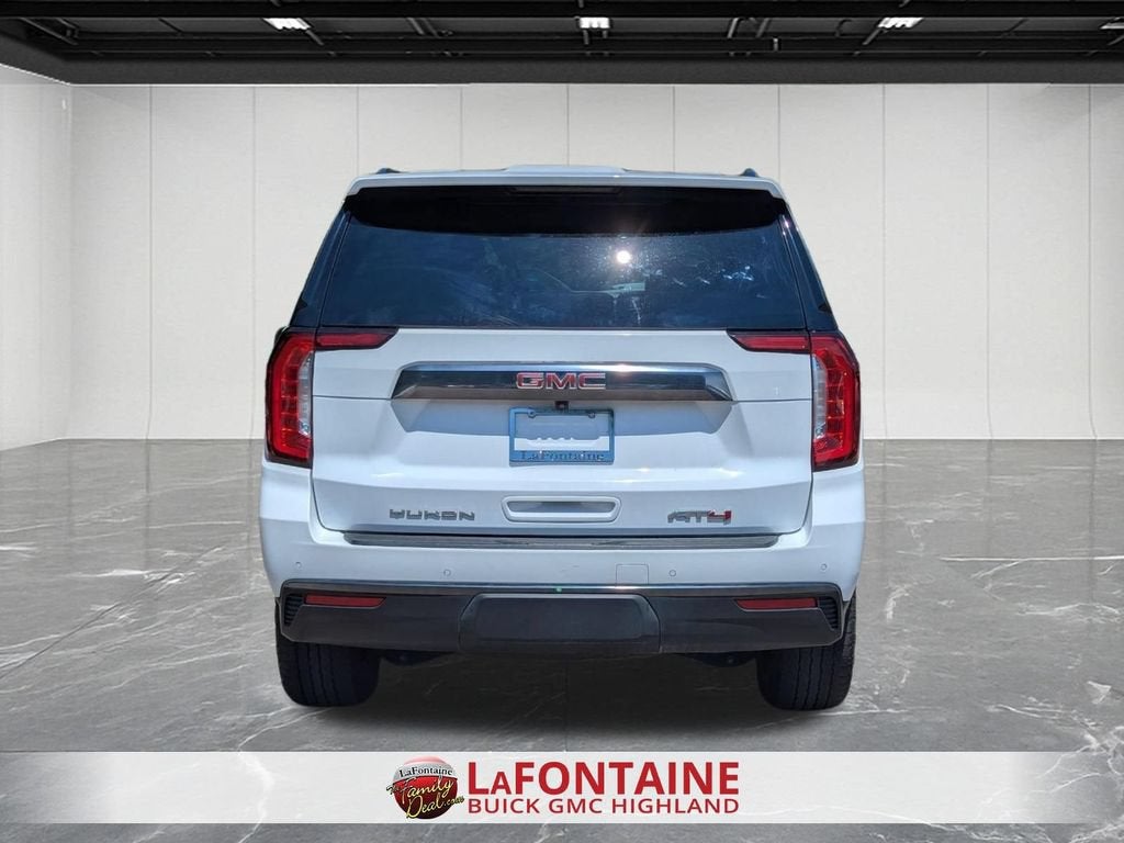 2023 GMC Yukon AT4 - Photo 7
