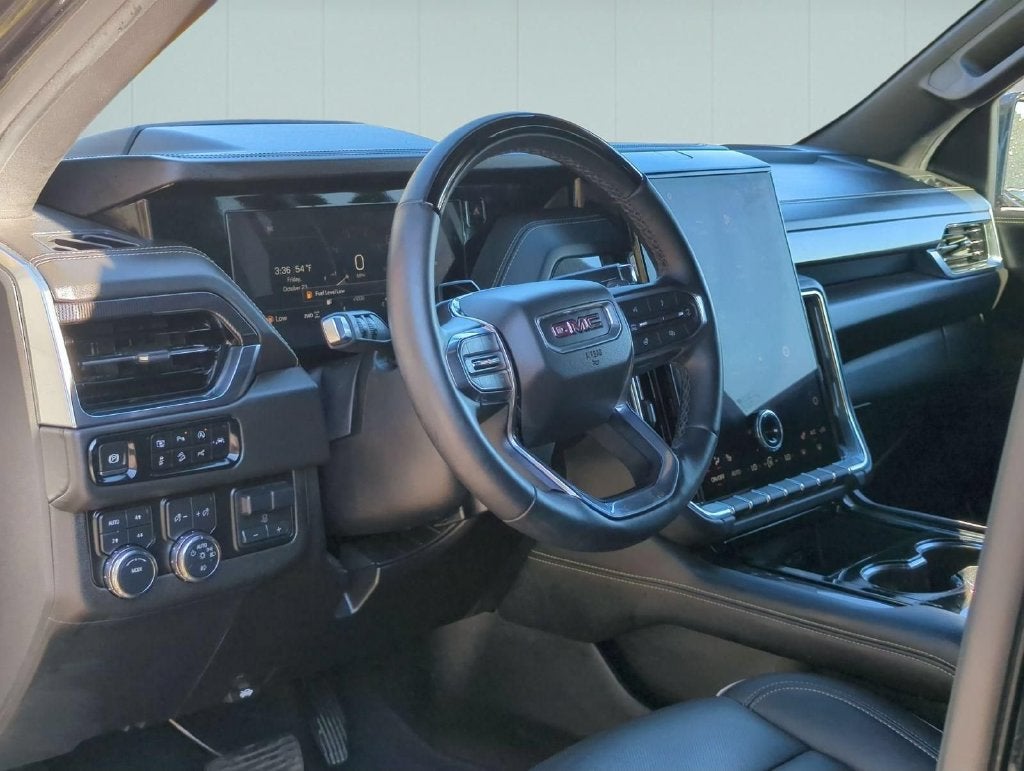 2025 GMC Yukon XL Elevation - Photo 10