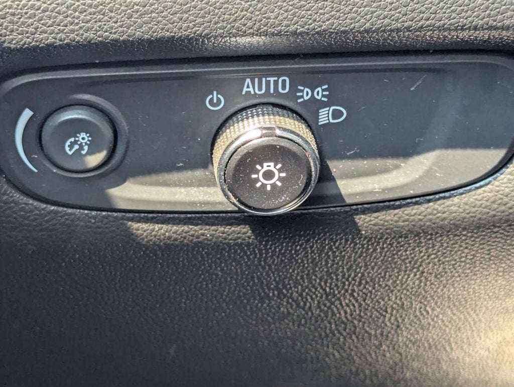 2023 Chevrolet Traverse 1LT - Photo 17