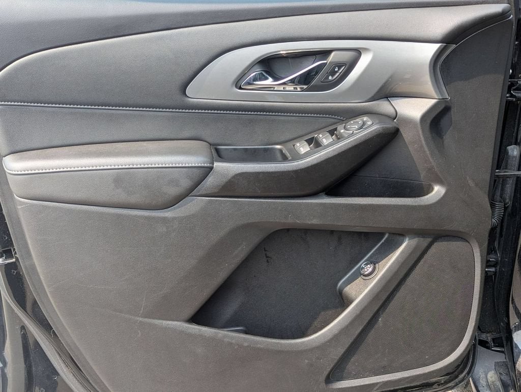 2023 Chevrolet Traverse 1LT - Photo 21