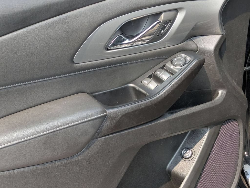 2023 Chevrolet Traverse 1LT - Photo 22