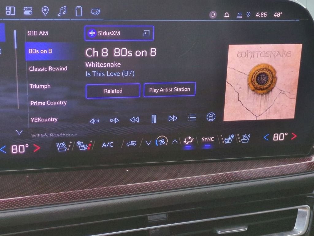 2025 Chevrolet Traverse RS