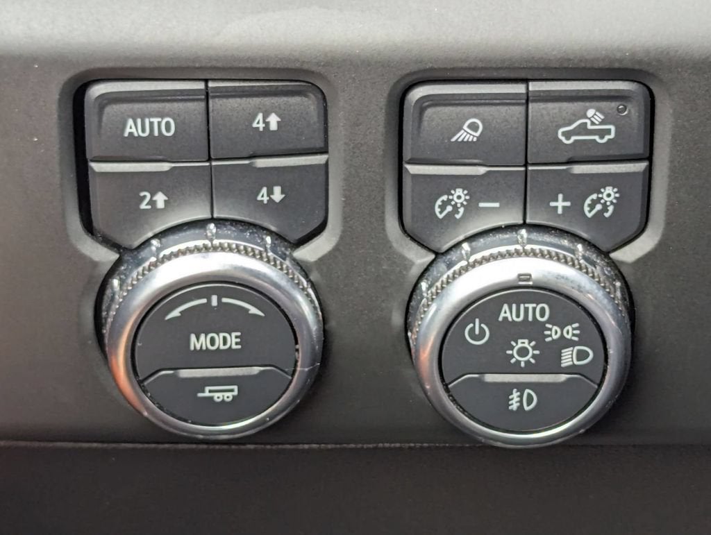 2024 GMC Sierra 2500HD Denali Ultimate - Photo 18