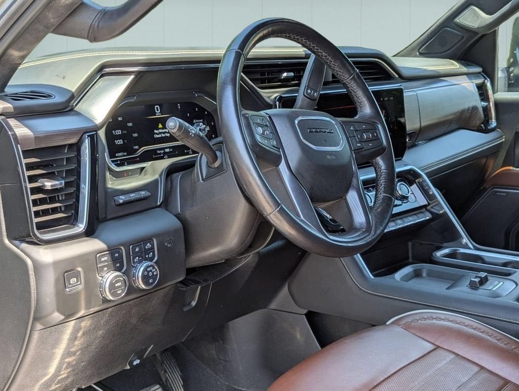 2025 GMC Sierra 3500HD Denali Ultimate - Photo 10