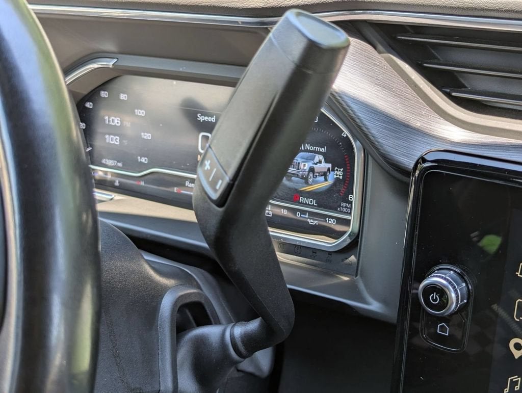 2025 GMC Sierra 3500HD Denali Ultimate - Photo 16