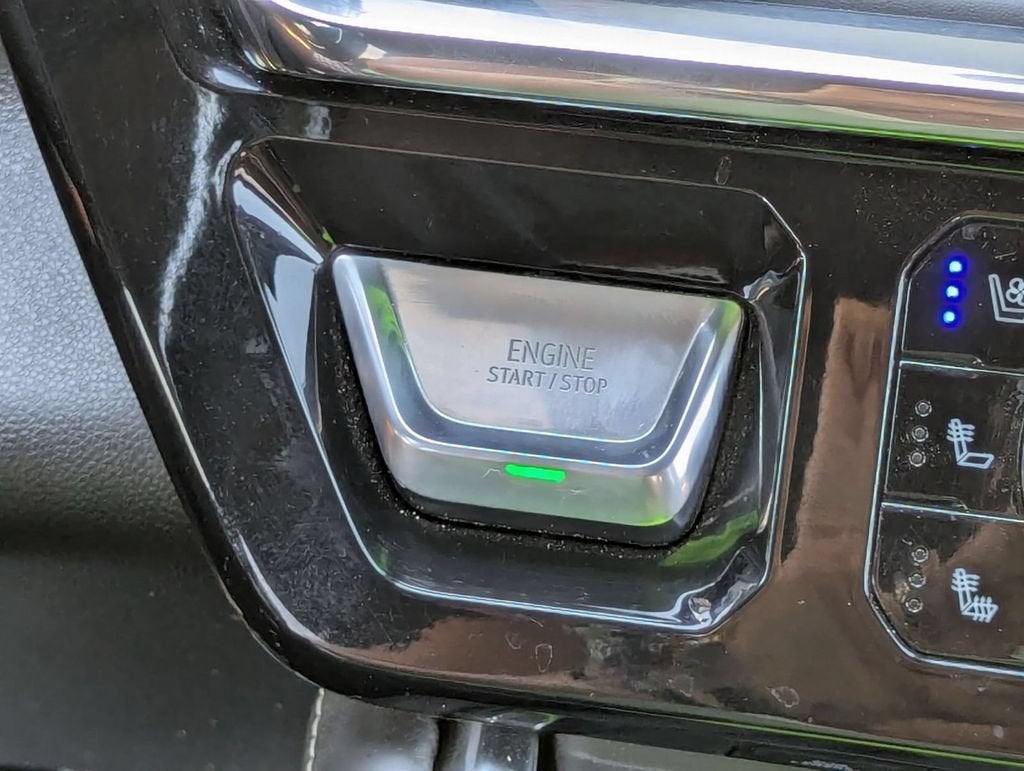 2025 GMC Sierra 3500HD Denali Ultimate - Photo 17