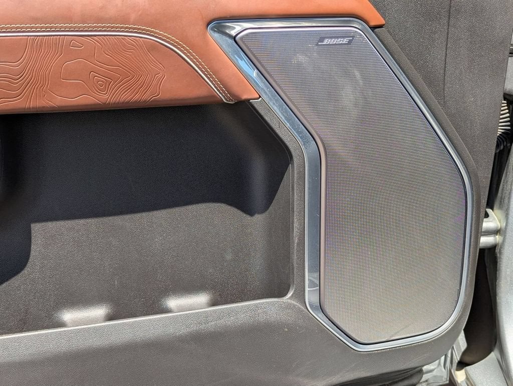 2025 GMC Sierra 3500HD Denali Ultimate - Photo 24