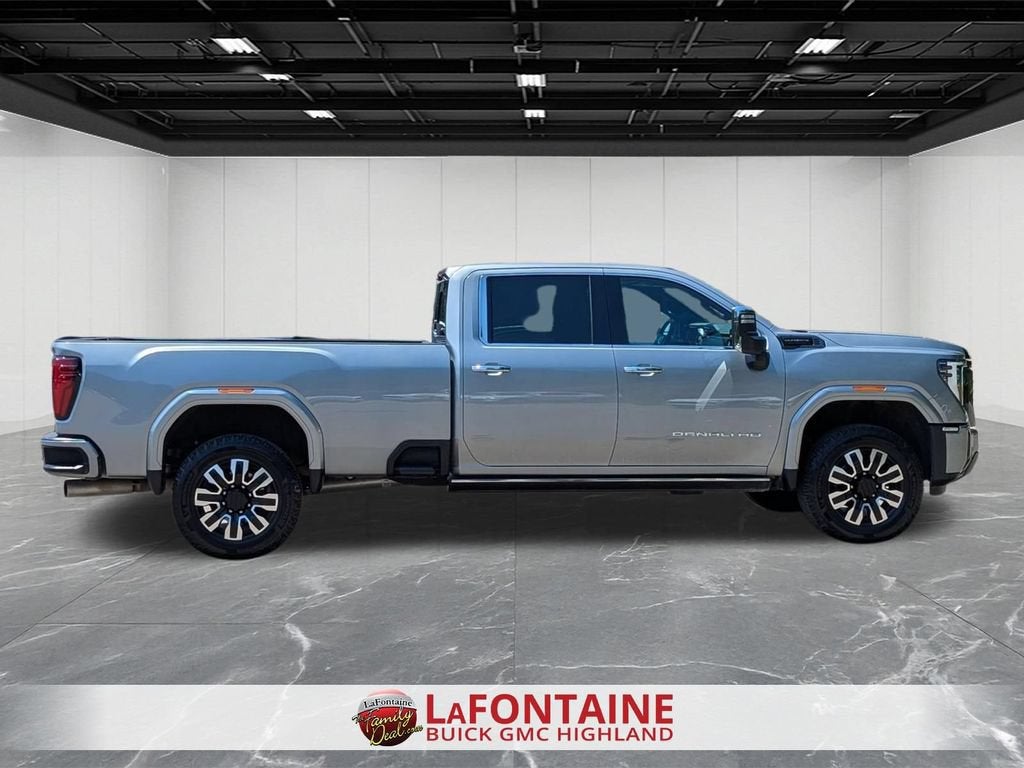 2025 GMC Sierra 3500HD Denali Ultimate - Photo 9