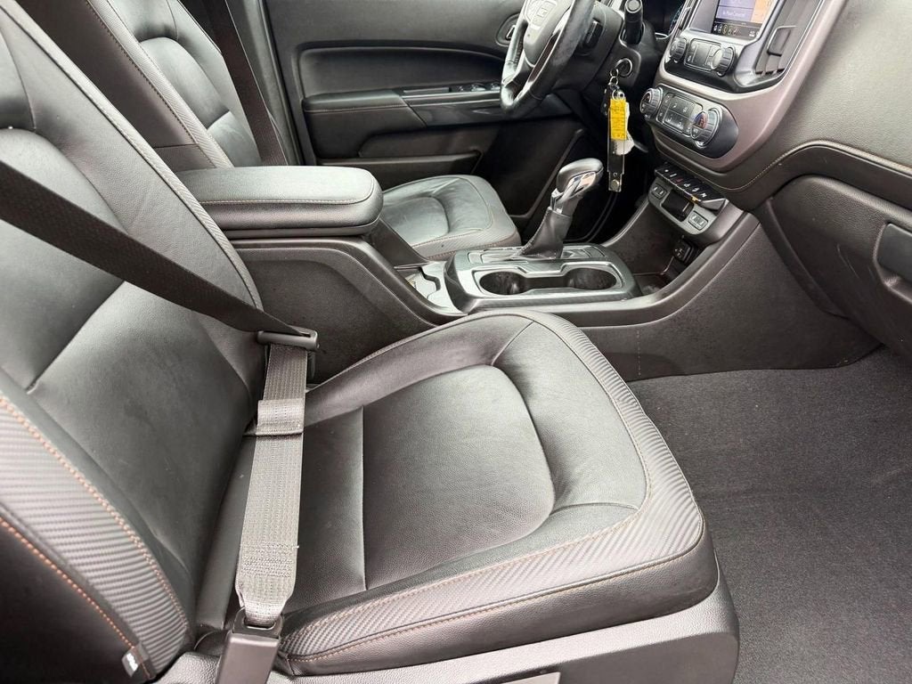 2022 GMC Canyon AT4 - Leather