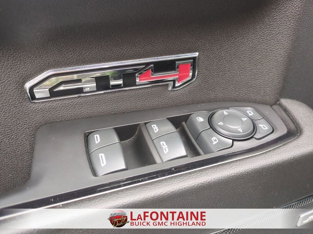 2023 GMC Sierra 1500 AT4