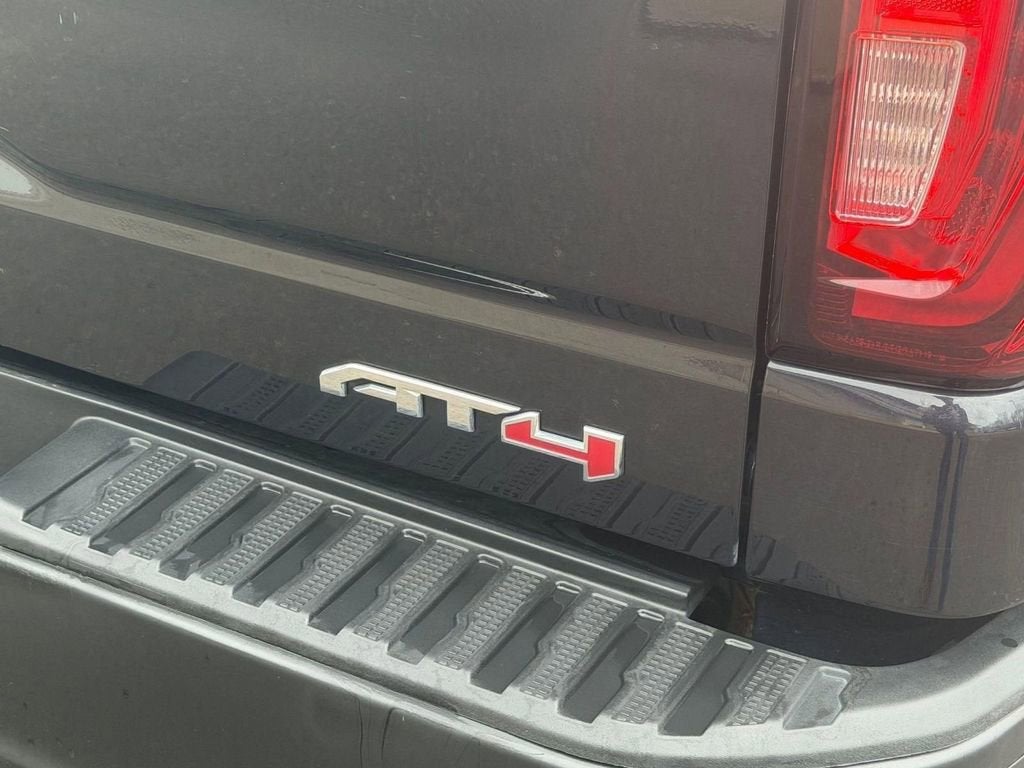 2022 GMC Sierra 1500 AT4