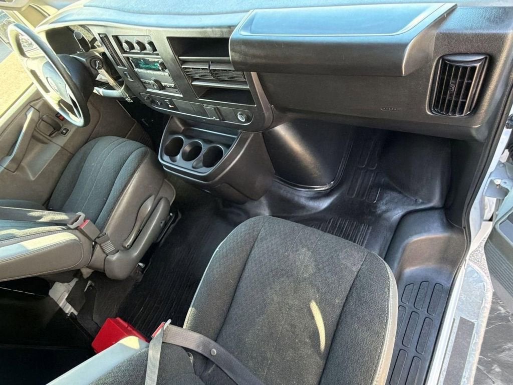 2024 GMC Savana Cargo 2500 Work Van
