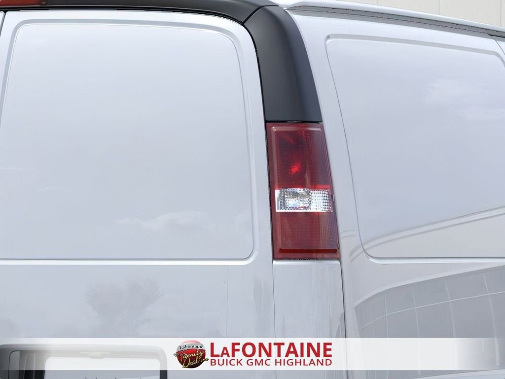 2025 GMC Savana Cargo 3500 Work Van