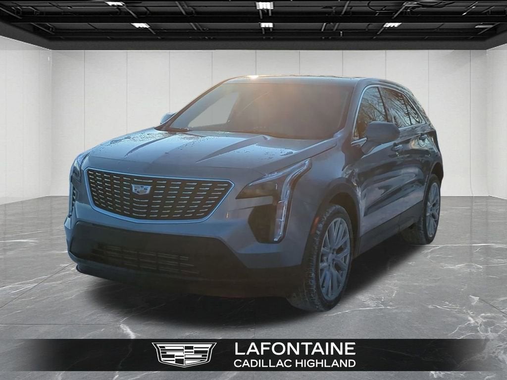 2023 Cadillac XT4 Luxury