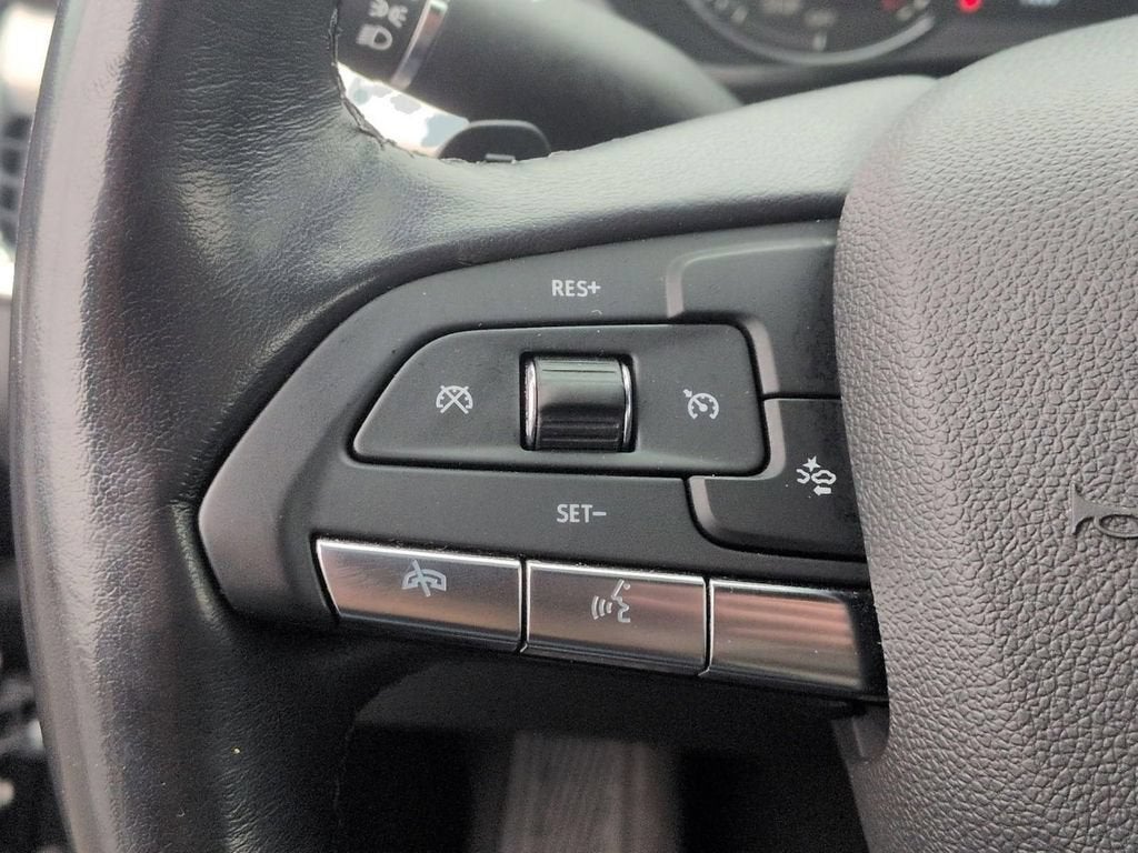 2023 Cadillac XT4 FWD Premium Luxury