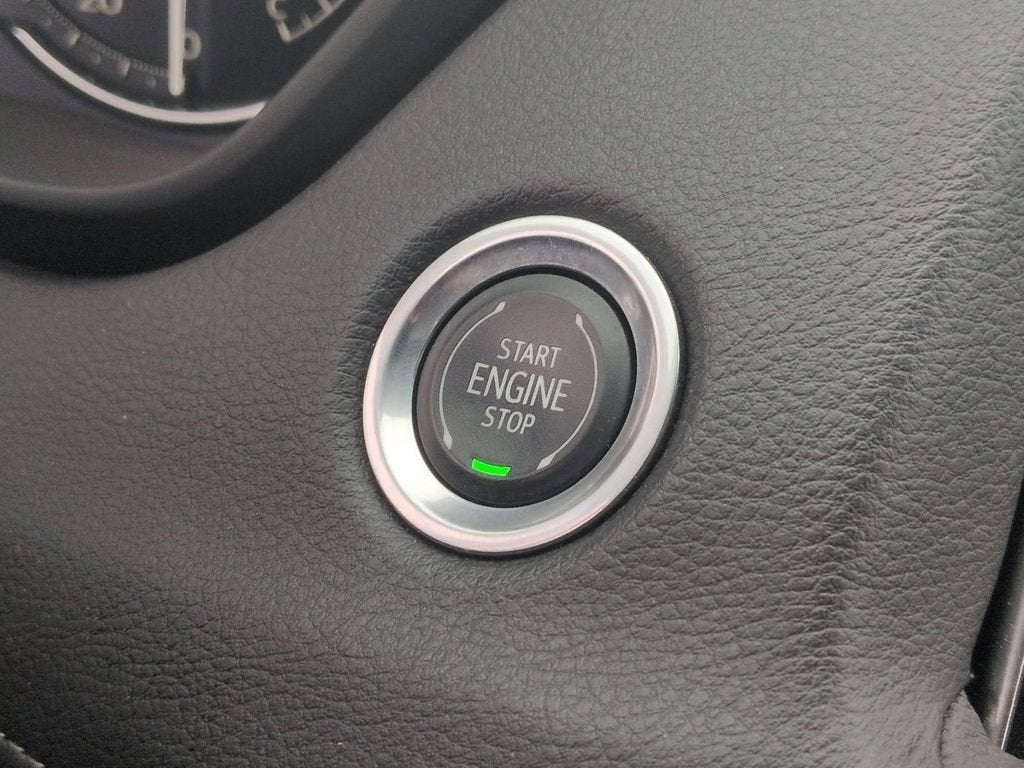 2023 Cadillac XT4 FWD Premium Luxury