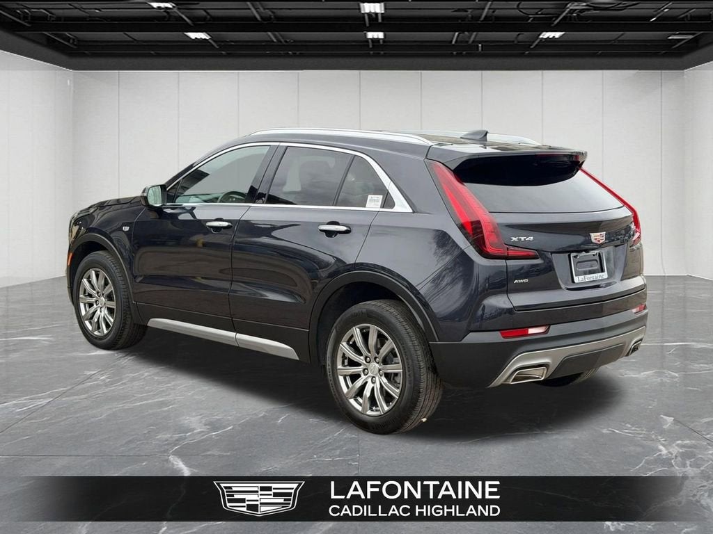 2023 Cadillac XT4 Premium Luxury