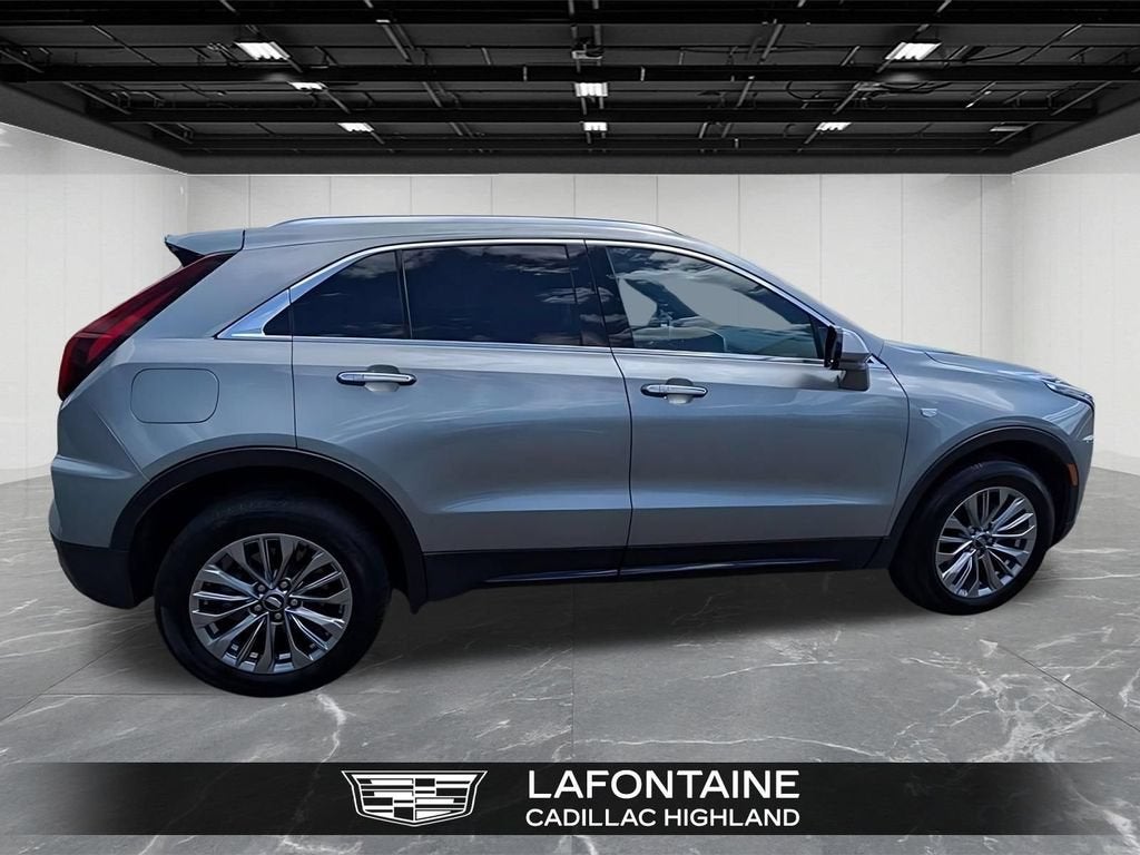 2025 Cadillac XT4 Premium Luxury