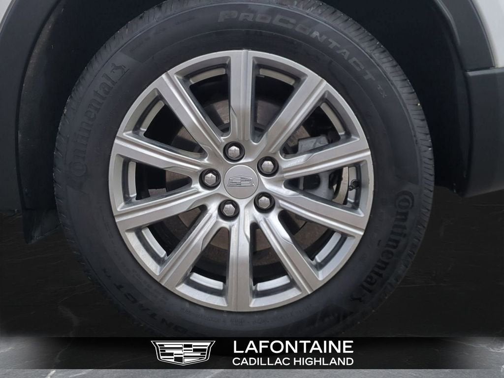 2023 Cadillac XT4 Premium Luxury