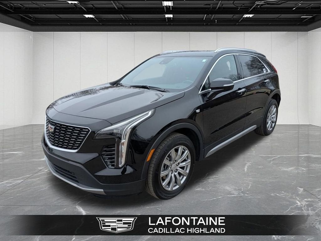 2023 Cadillac XT4 Premium Luxury