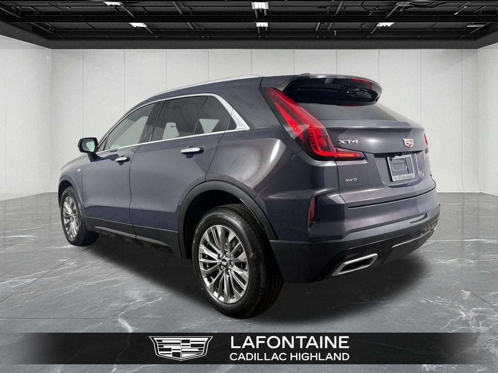 2025 Cadillac XT4 Premium Luxury