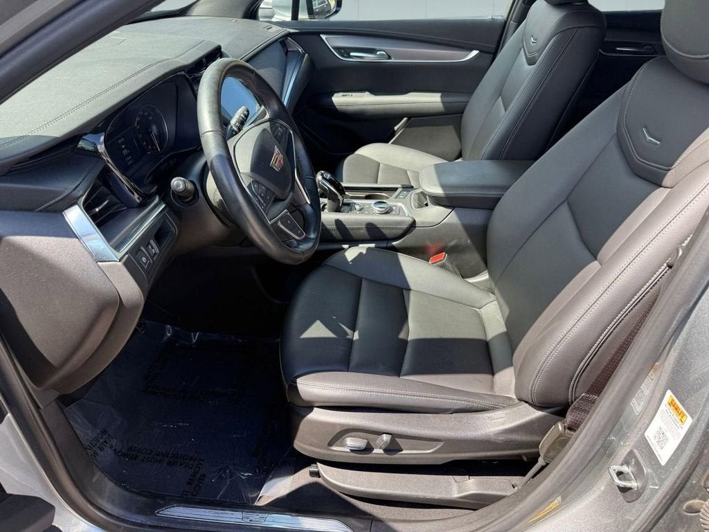 2023 Cadillac XT5 Luxury