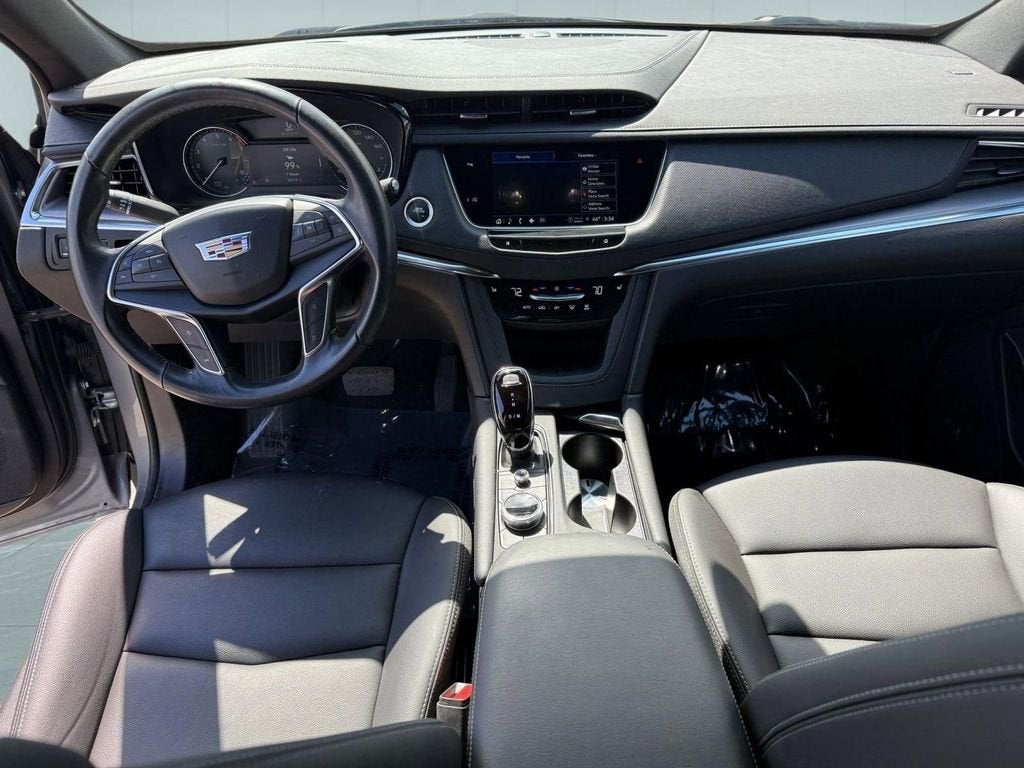 2023 Cadillac XT5 Luxury