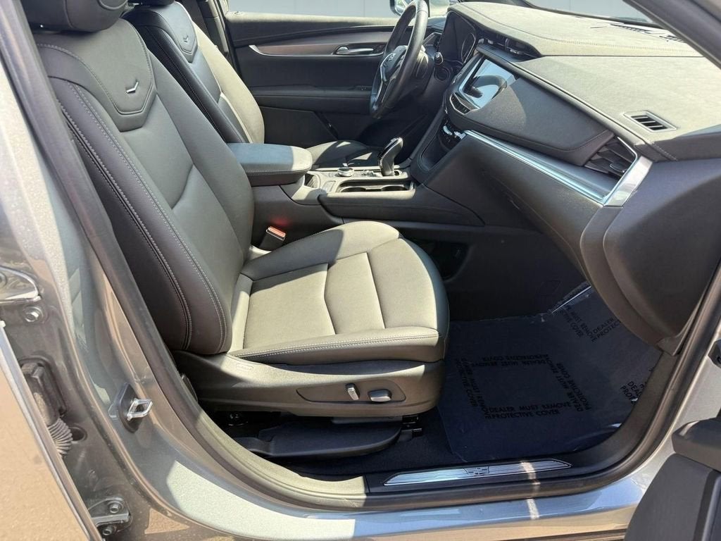 2023 Cadillac XT5 Luxury
