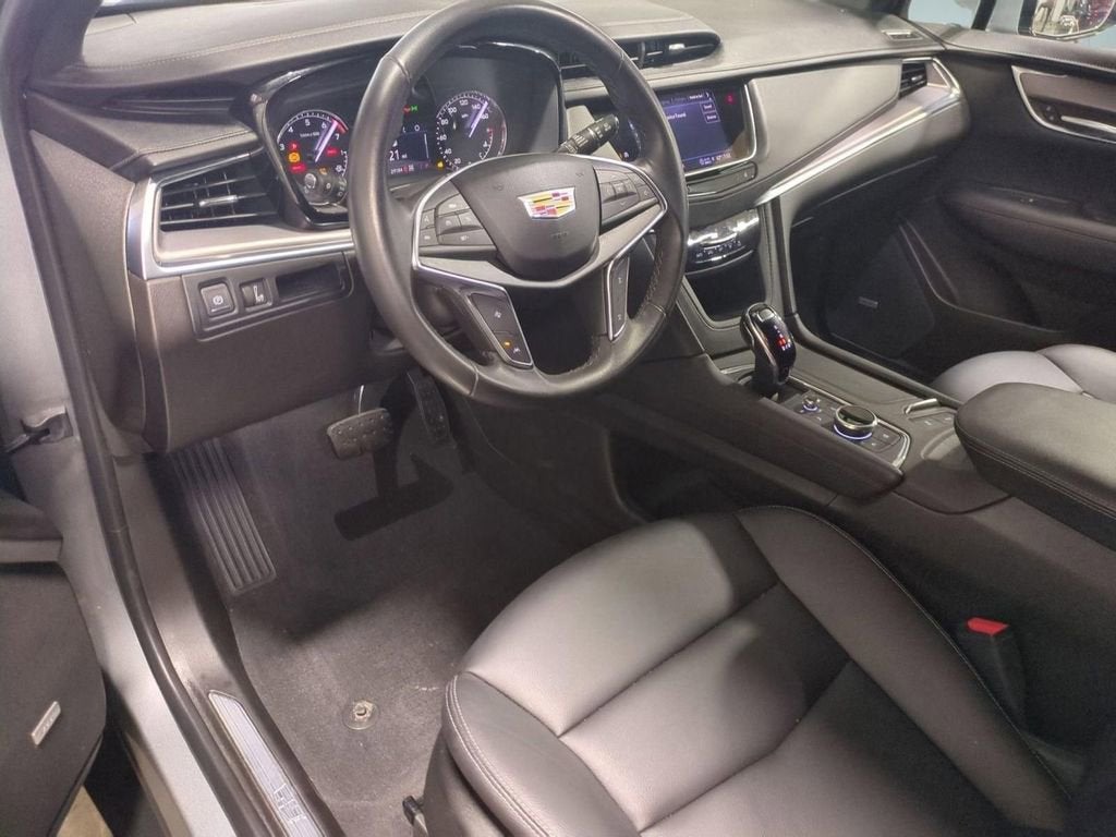 2023 Cadillac XT5 Luxury