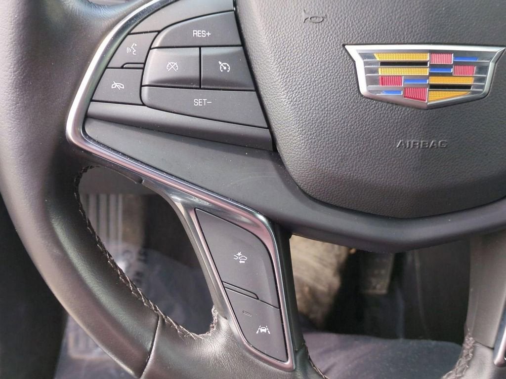 2023 Cadillac XT5 Luxury