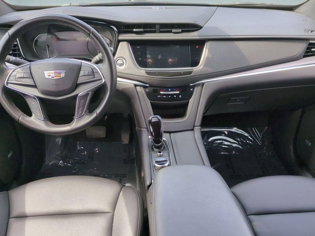 2023 Cadillac XT5 Luxury