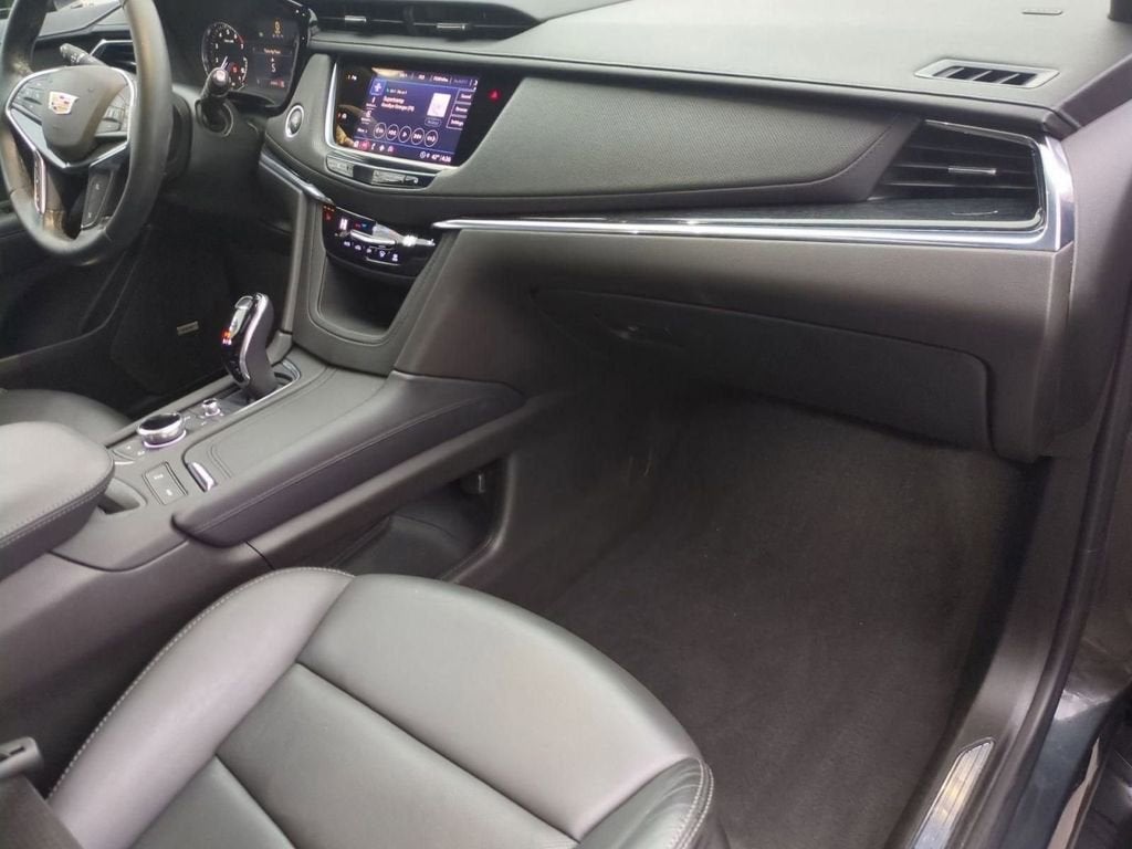 2022 Cadillac XT5 Premium Luxury