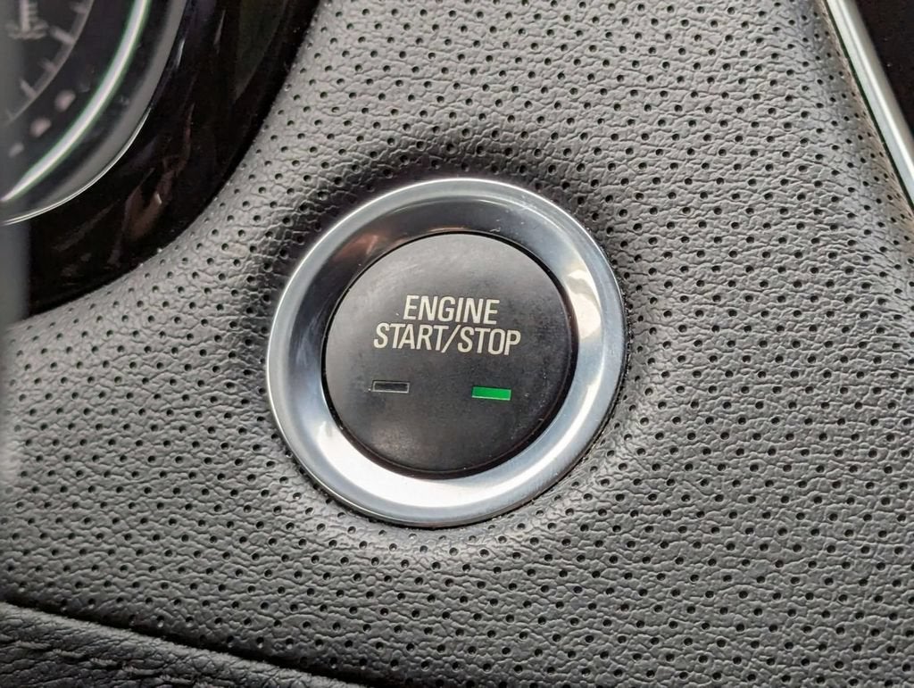 2022 Cadillac XT5 AWD Premium Luxury