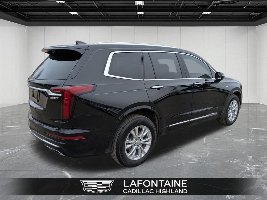 2025 Cadillac XT6 Luxury