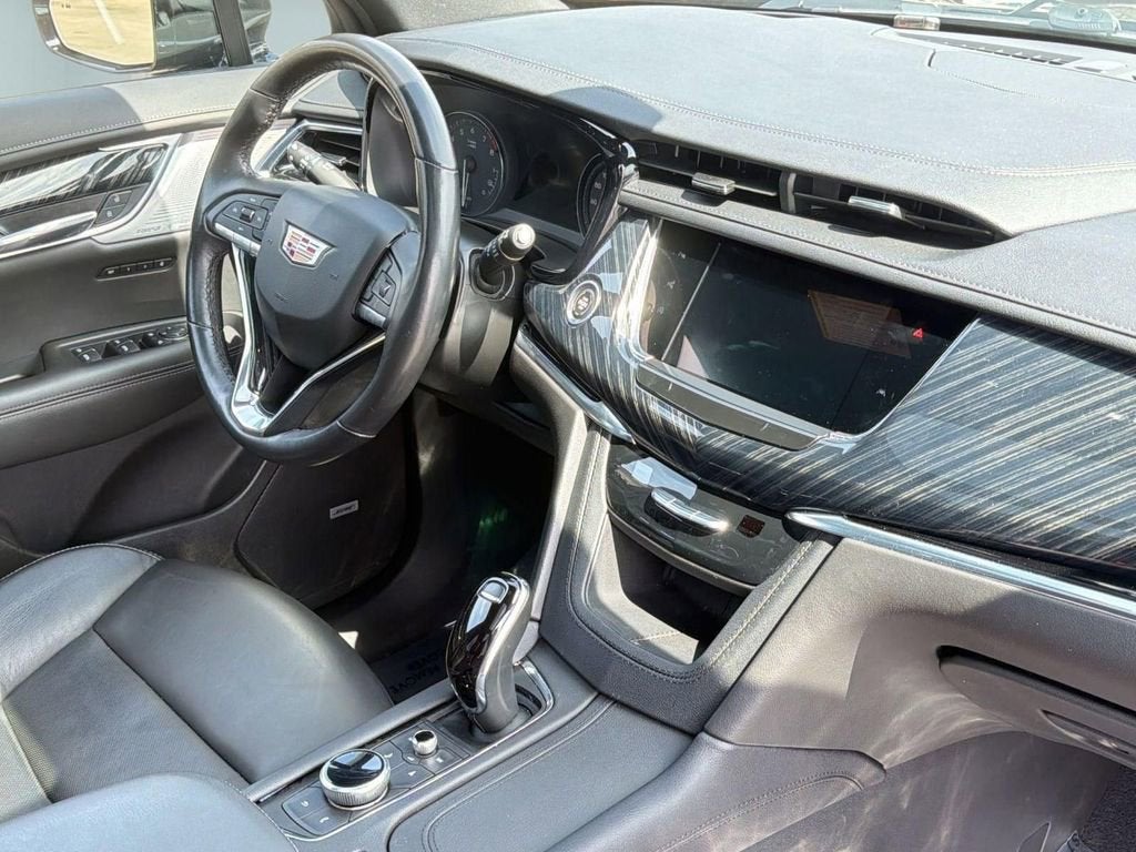 2023 Cadillac XT6 Premium Luxury