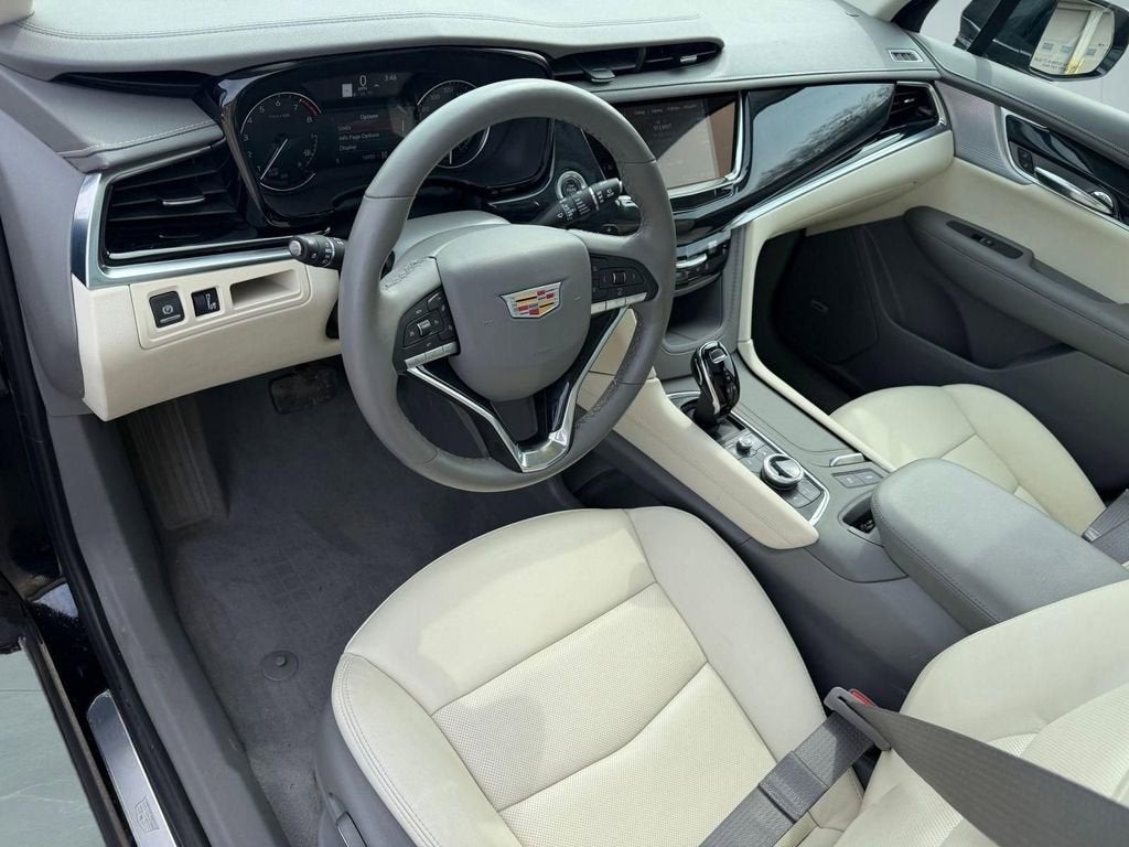 2024 Cadillac XT6 Premium Luxury