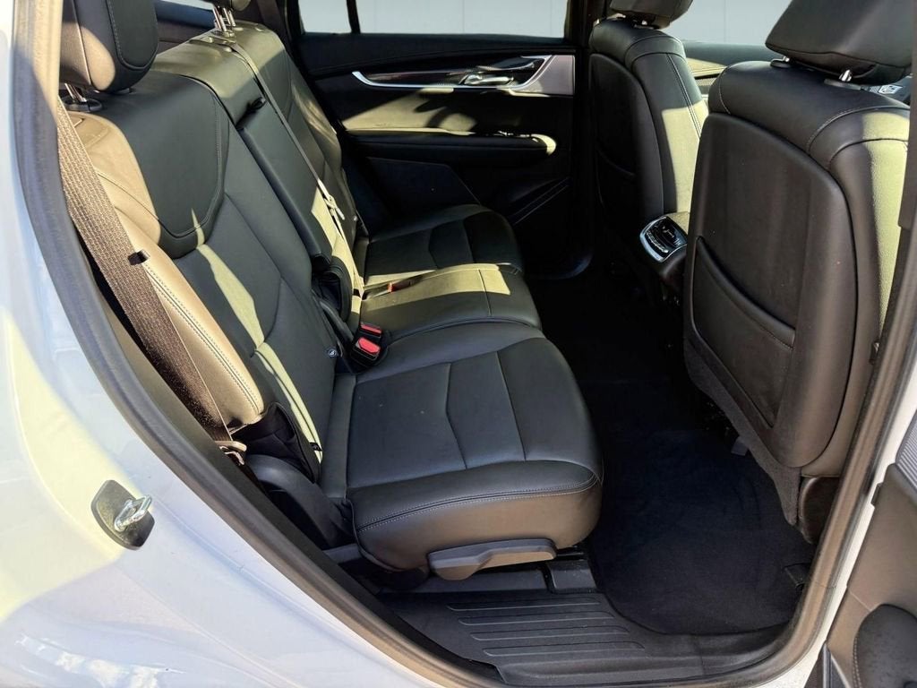 2023 Cadillac XT6 Sport