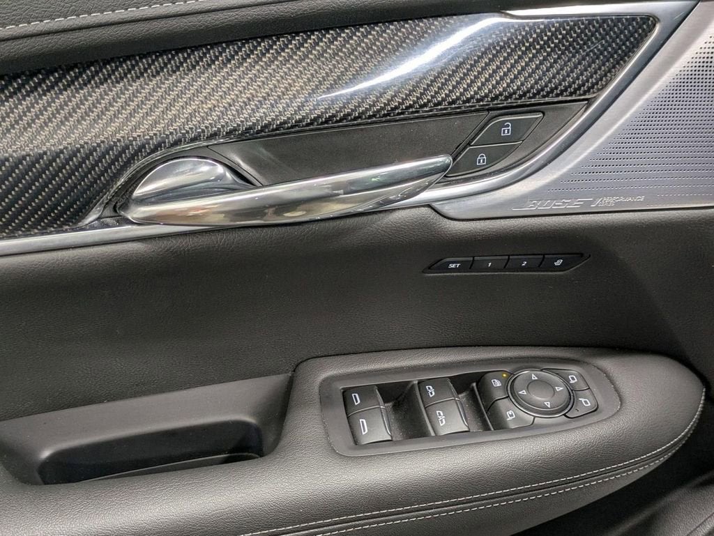 2024 Cadillac XT6 Sport