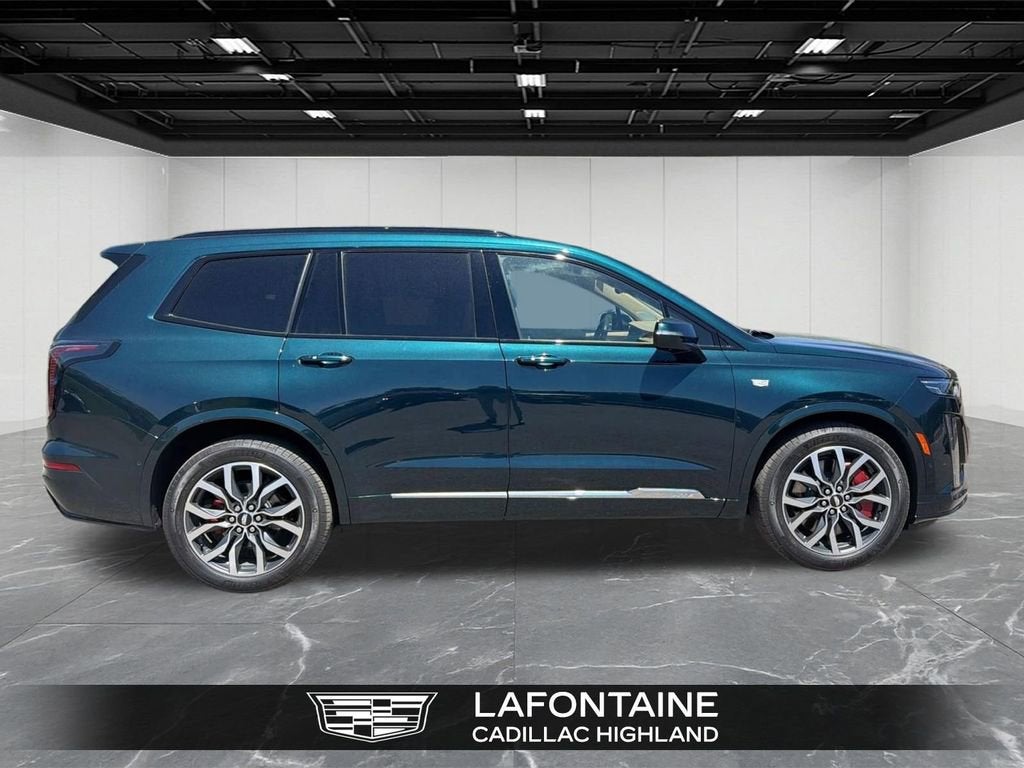2025 Cadillac XT6 Sport