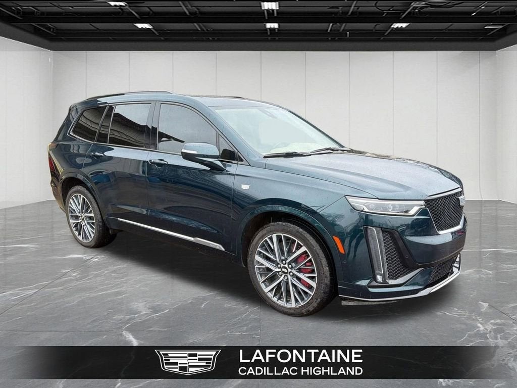 2025 Cadillac XT6 Sport