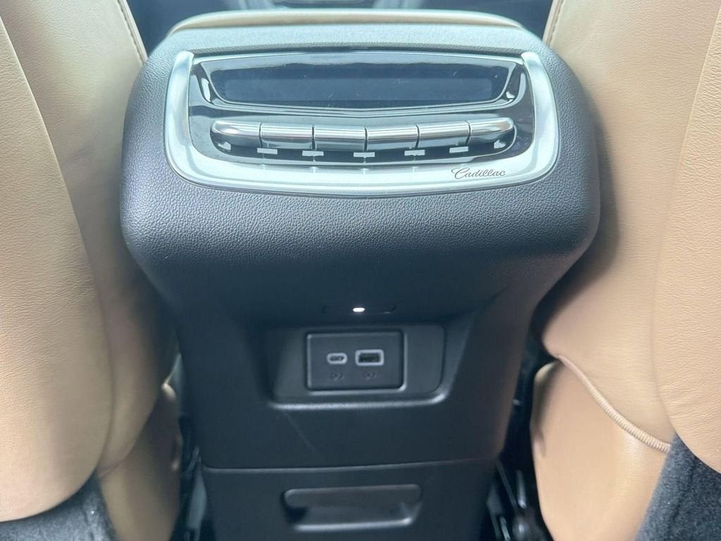 2025 Cadillac XT6 Sport