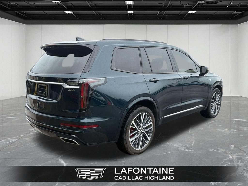 2025 Cadillac XT6 Sport