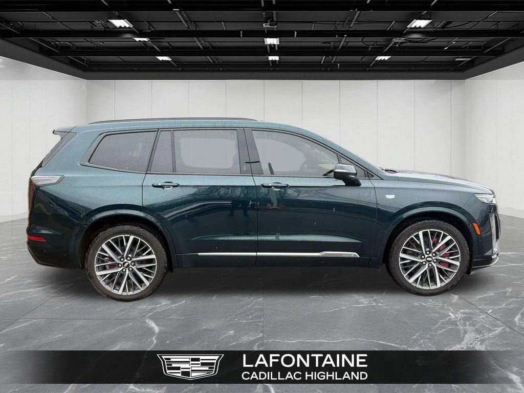 2025 Cadillac XT6 Sport