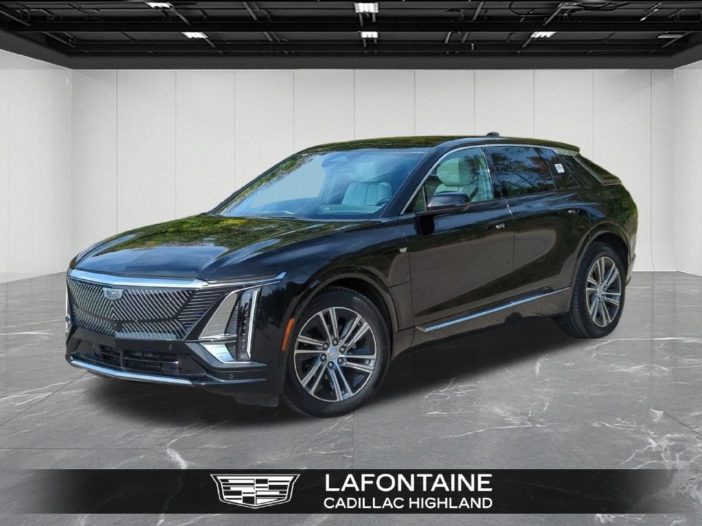 2024 Cadillac LYRIQ Luxury 1